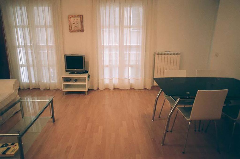 Apartamentos Auhabitat Zaragoza, Edificio De Apartamentos Turisticos Rom bilde