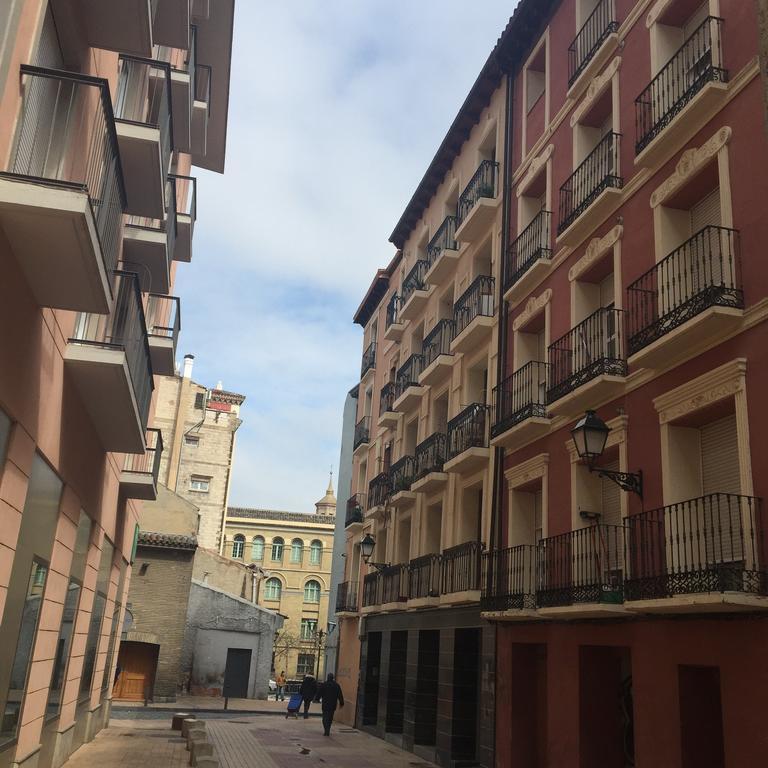 Apartamentos Auhabitat Zaragoza, Edificio De Apartamentos Turisticos Eksteriør bilde