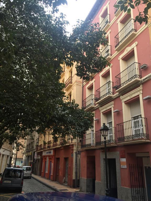 Apartamentos Auhabitat Zaragoza, Edificio De Apartamentos Turisticos Eksteriør bilde