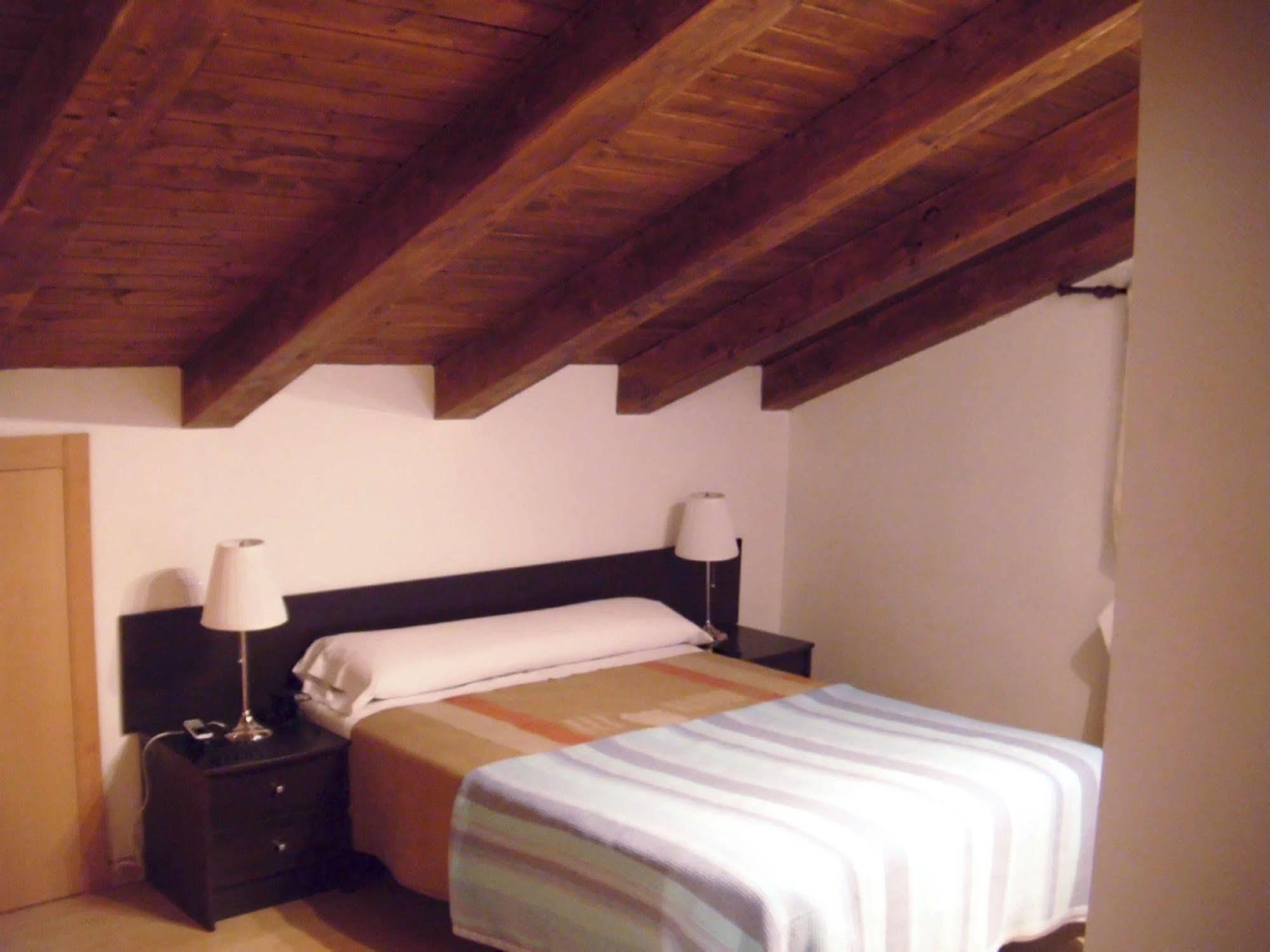 Apartamentos Auhabitat Zaragoza, Edificio De Apartamentos Turisticos Eksteriør bilde