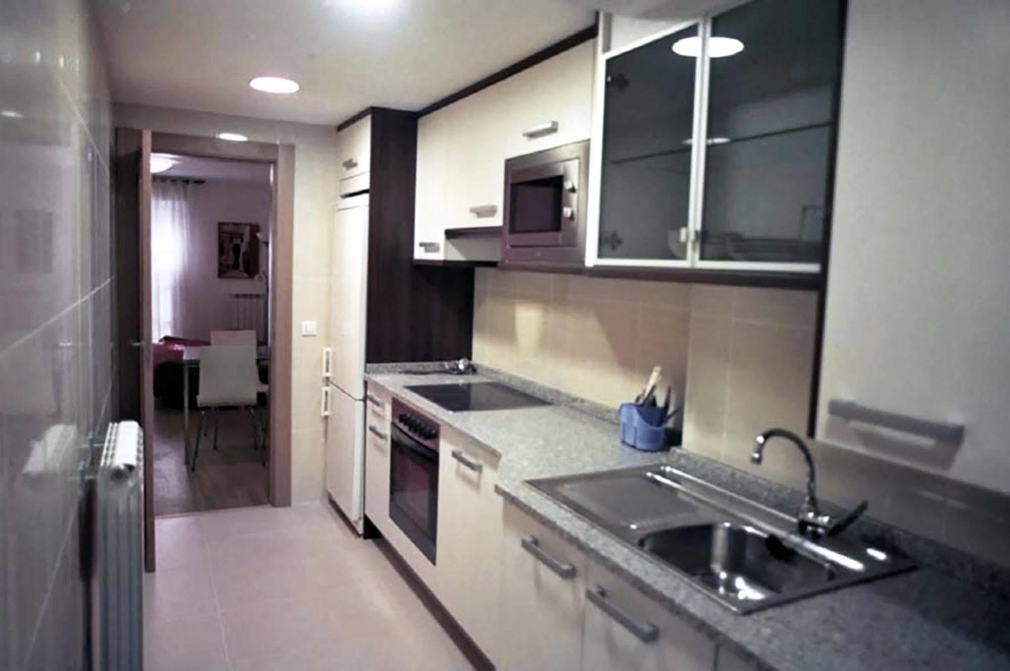 Apartamentos Auhabitat Zaragoza, Edificio De Apartamentos Turisticos Eksteriør bilde