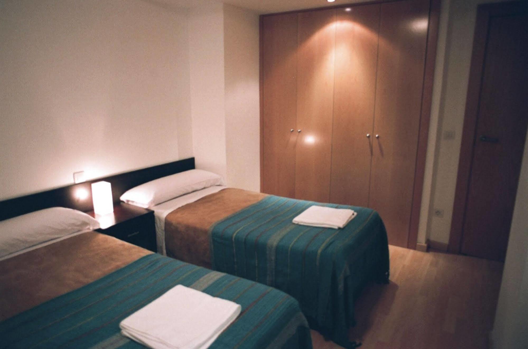 Apartamentos Auhabitat Zaragoza, Edificio De Apartamentos Turisticos Eksteriør bilde