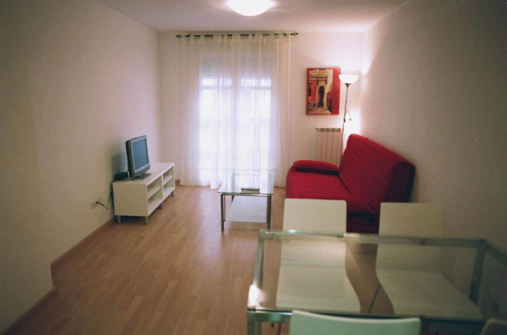 Apartamentos Auhabitat Zaragoza, Edificio De Apartamentos Turisticos Eksteriør bilde