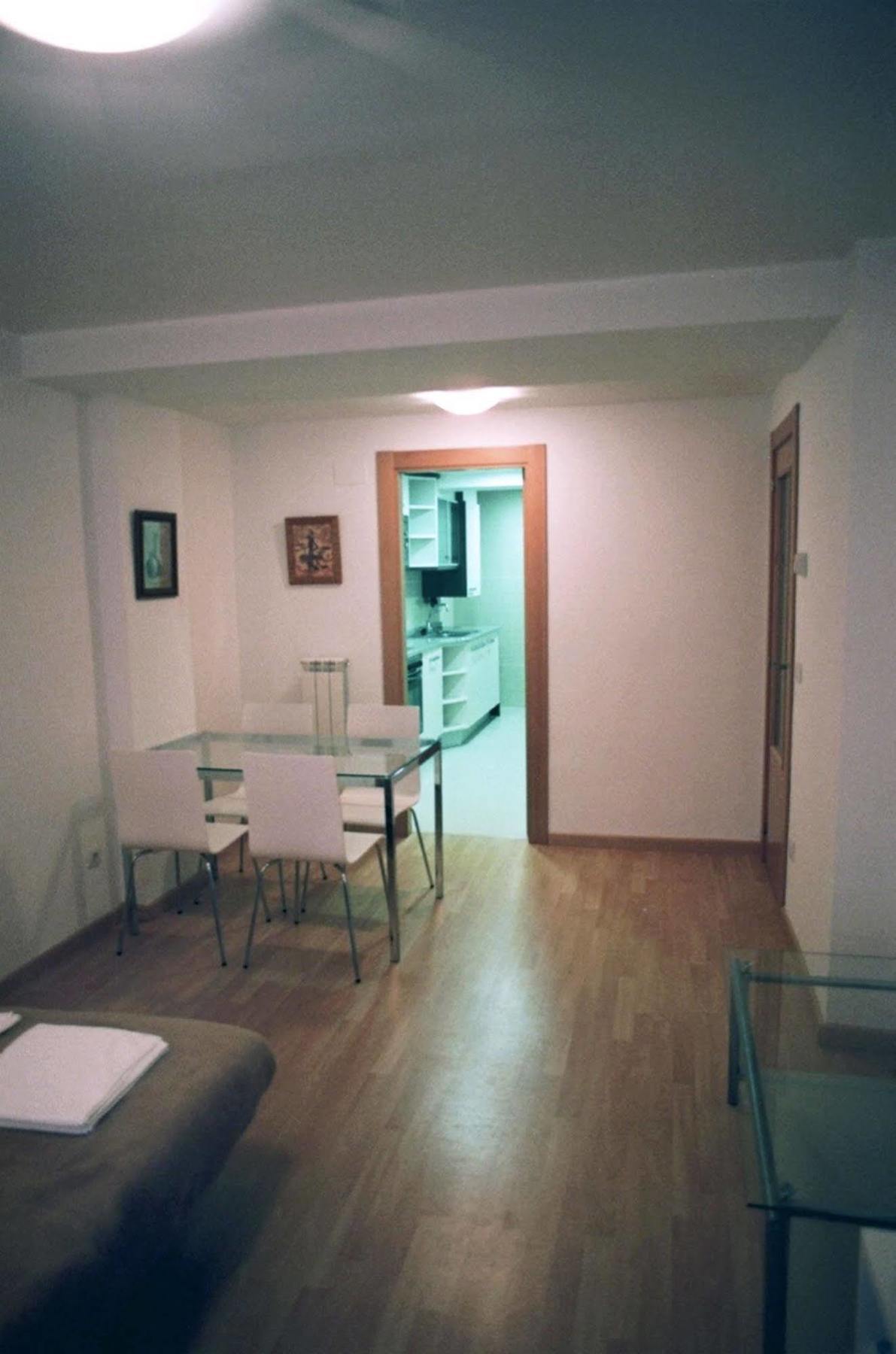Apartamentos Auhabitat Zaragoza, Edificio De Apartamentos Turisticos Eksteriør bilde
