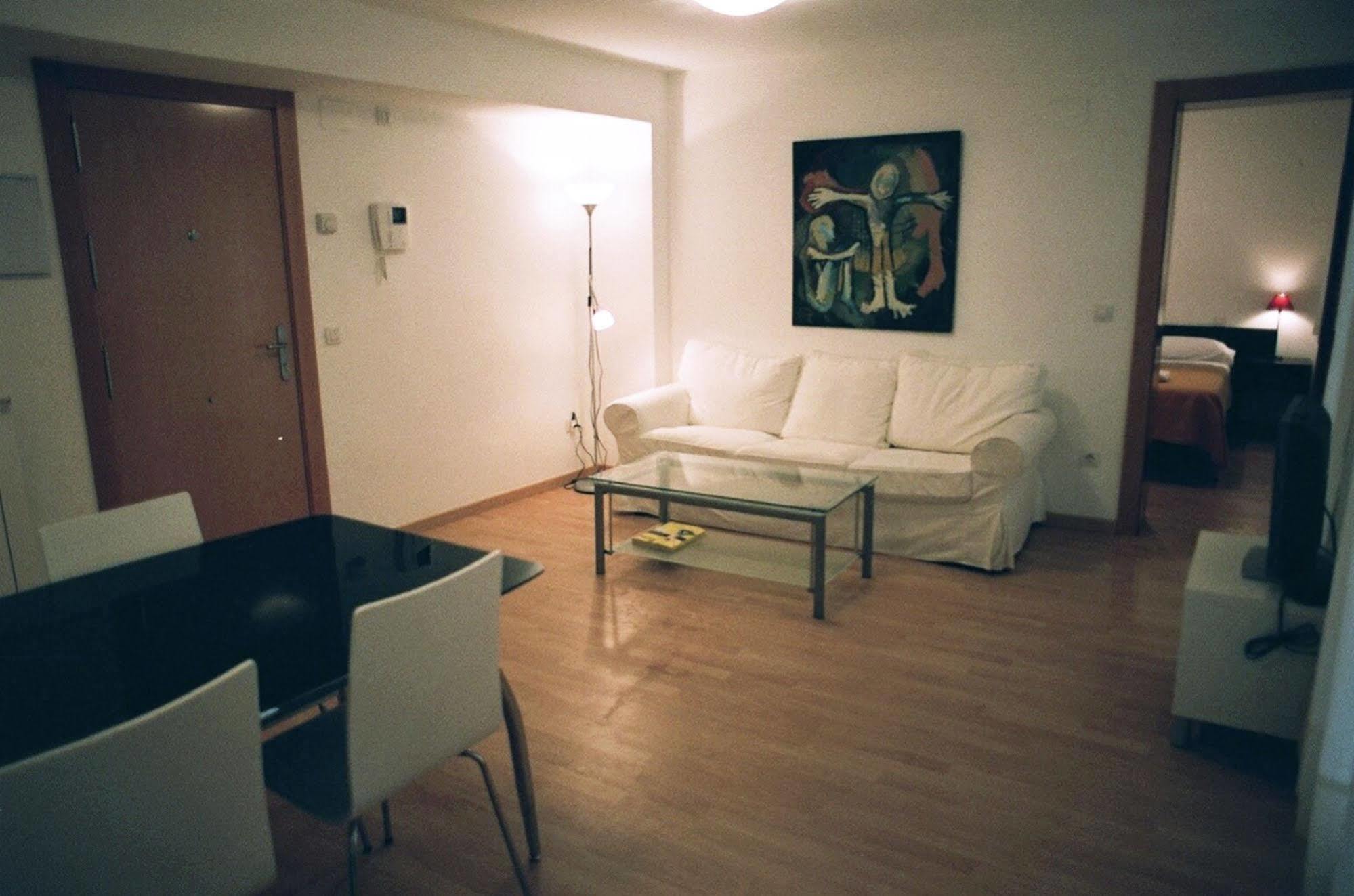 Apartamentos Auhabitat Zaragoza, Edificio De Apartamentos Turisticos Rom bilde